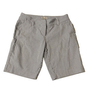 Lila Rose Women Bermuda Shorts Size 4 Blue White Stripes Seersucker Preppy Golf